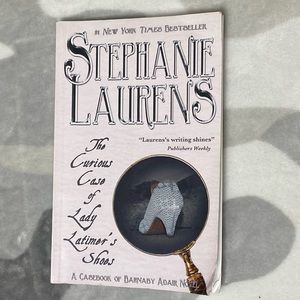The curious case of lady Latimer’s shoes by Stephanie Laurens book